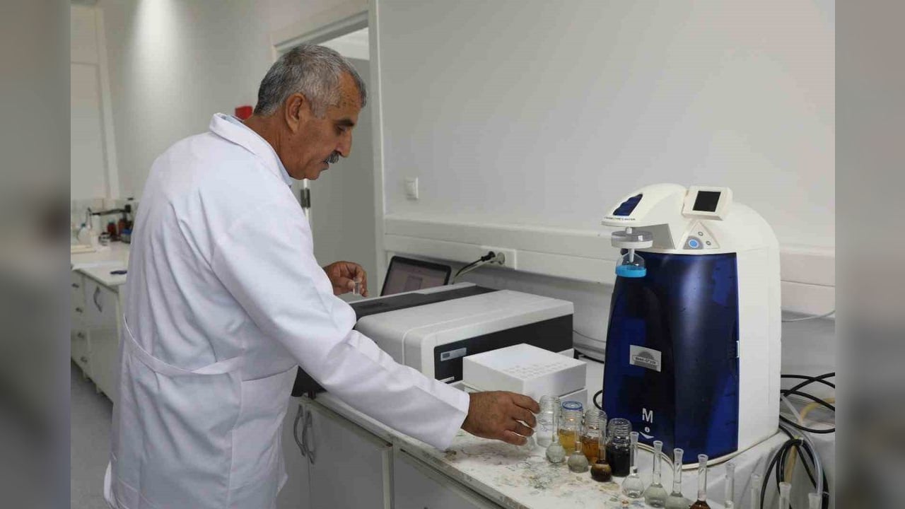 Toprağını analiz ettiren üreticinin maliyeti düştü, verimi arttı: 21 bin numunede ortak sonuç